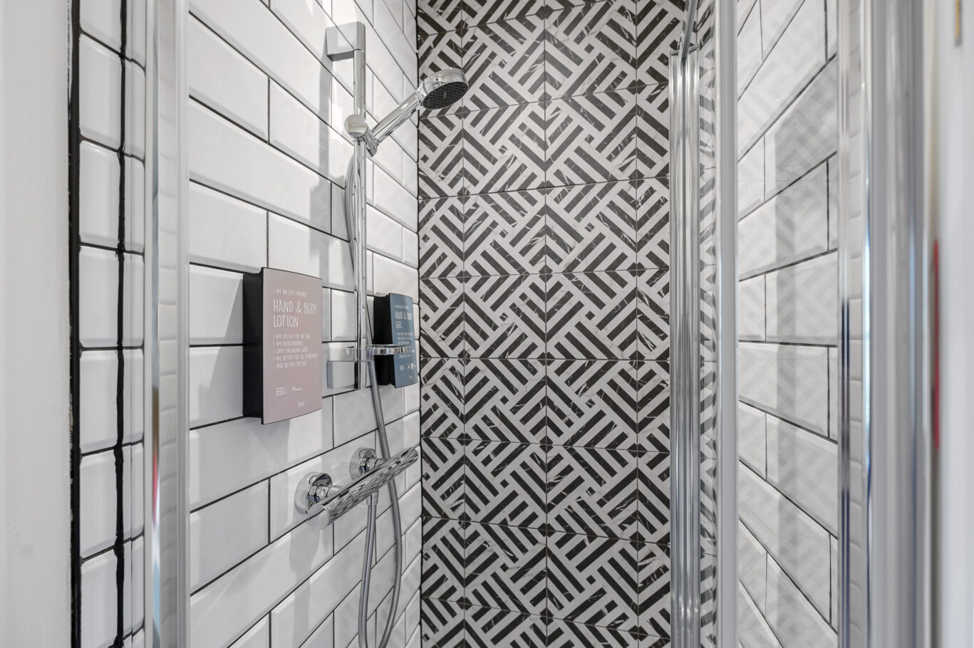 Room 23 – 27 (1)