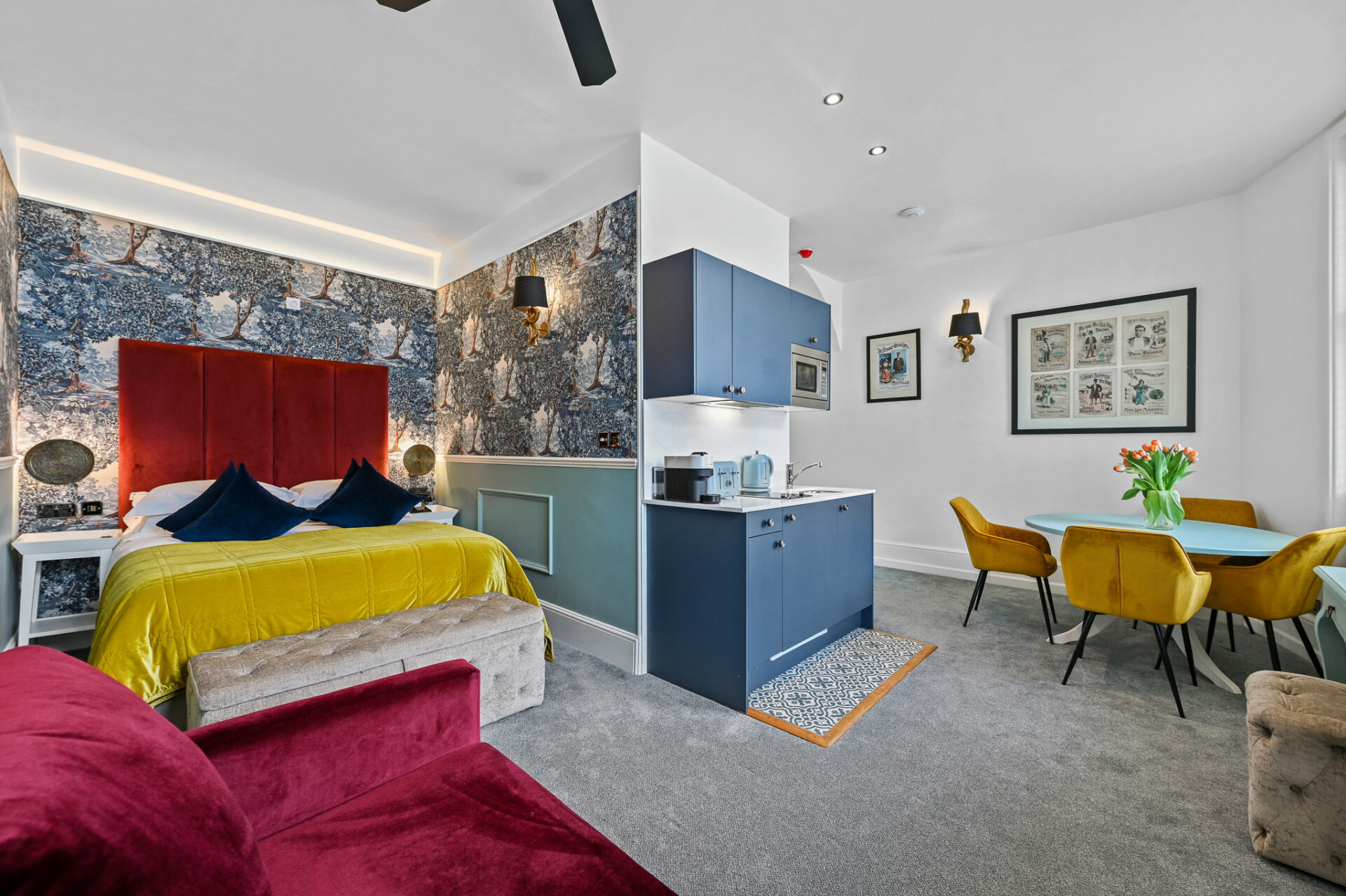Room 24 – 25 (1)